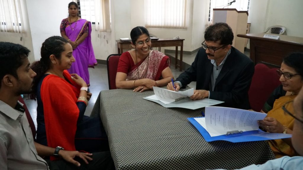 MOU Exchange Between KCCI and Canara College | Canara College, Mangaluru